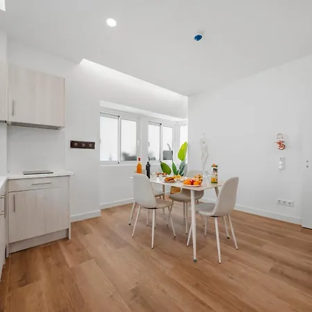 Konukevi Alameda 3*
